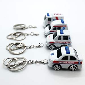Mini porte-clés en alliage de 4,8 cm sur le thème de la voiture et de l'<span class=keywords><strong>ambulance</strong></span> médicale - Product Image 1