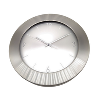 Jam Dinding Logam Aluminium Sederhana Mewah Reida Langsung dari Pabrik, Dekorasi Rumah, Logo Kustom, Modern, Senyap, Bulat, Kecil C