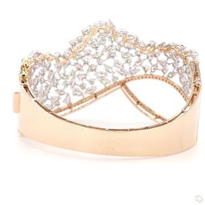 Elegante Brazalete de Diamantes Dorado para Mujer, Diseño Premium, Acabado Pulido Brillante, Ligero y Cómodo, Regalo de Joyería para Toda Ocasión - Product Image 2