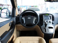 Hyundai Starex H1 2.5 2017 d'occasion à bas prix