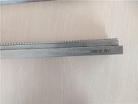 Máquina de brochado eléctrico Charpy de alta precisión con accionamiento por husillo de bolas para procesamiento de muestras de impacto de 10, 10, 7.5, 5 y 55 mm