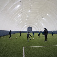 Dôme de sport gonflable hermétique directement de l'usine pour l'entraînement de football et de tennis
