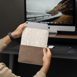Bolsa de Almacenamiento para Portátil de Fieltro de Diseño Simple y Estilo Clásico con Características Duraderas y Portátiles para Uso Diario al Aire Libre - Product Image 1