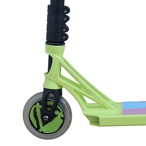 Trottinette Stunt 2026Y à Succès pour Adolescents avec 2 Roues en PU à Haut Rebond et Noyau Métallique - Product Image 4