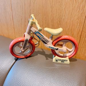 <span class=keywords><strong>Mini</strong></span> porte-clés vélo avec roues mobiles, pendentif mignon modèle d'autoporteur pour décoration de sac et collection - Product Image 6