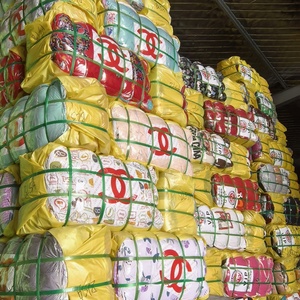 Wholesale Used <strong>Clothes</strong> Second Hand Hoodie Branded Sweatshirt Bales Used Branded Jackets and Hoodies Vintage <strong>Clothes</strong> <strong>Bundle</strong> - Product Image 3
