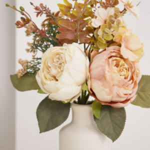 زهرة اصطناعية محمصة مع الفاوانيا الأساسية باقة حمراء مكتوبة باليد ديكور حفلات زهرة الحرير مصنع بالجملة - Product Image 1