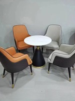 Chaise de salle à manger en cuir moderne en métal léger à dossier unique pour ensemble de Table de Restaurant
