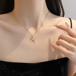 Collare De Acero inossidabile impermeabile <span class=keywords><strong>oro</strong></span> placcato 18K collana in acciaio inox <span class=keywords><strong>rosa</strong></span> zircone Charm papillon catena clavicola <span class=keywords><strong>donna</strong></span> - Product Image 4