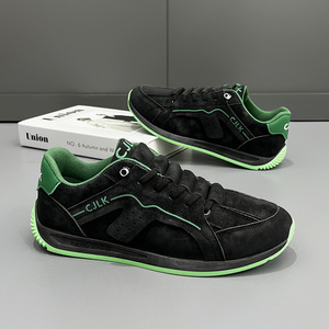 Baskets de course décontractées tendance pour hommes 2025, style rétro sportif, respirantes, en cuir PU avec doublure en maille, rehaussantes - Product Image 3