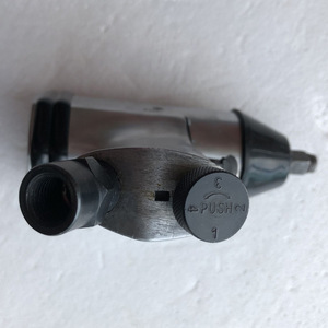 Llave Neumática de 1/2 Pulgada con Entrada de Aire de 90 PSI, Empuñadura de Metal Tipo Pistola, Herramienta Industrial para Reparación de Automóviles - Product Image 4