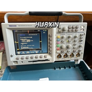 TDS3034B Tektronix ออสซิลโลสโคปเรืองแสงดิจิตอลสี4-Ch, 300MHz, 2 5GS/S ที่ใช้ HX - Product Image 4