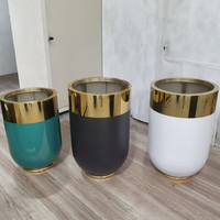 Grand vase de sol en métal inoxydable noir et or pour la décoration intérieure, pots et jardinières élégants pour la maison
