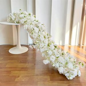Guirlande de fleurs artificielles en soie pour décoration de table, chemin de table floral pour mariage et fête - Grande Vente - Product Image 3