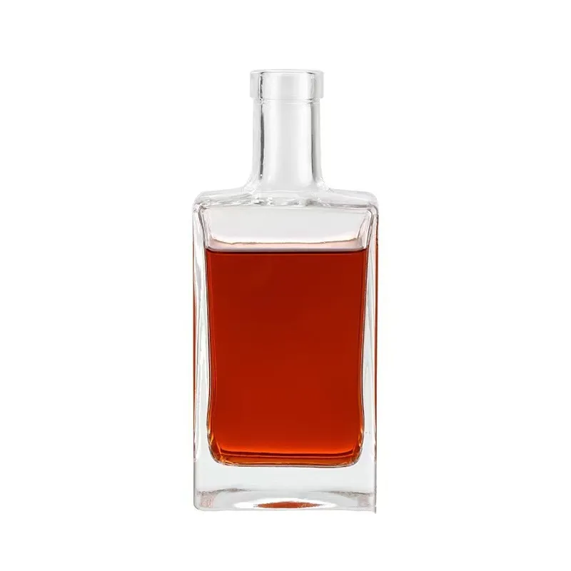 Hochwertiger Schlussverkauf individualisierte neue Form Super Flint Liquor quadratische Form Flasche für Whiskey Brandy Wodka X O