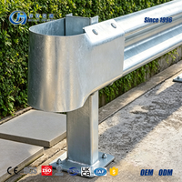 Barrière de sécurité routière en acier galvanisé à chaud pour entrepôt antiseismique, avec protection réfléchissante de grade diamant H1