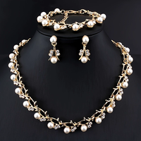 Ensemble collier et boucles d'oreilles en perles, accessoires polyvalents pour robe de mariée, ensemble tendance 3 pièces, vente en gros N-00032