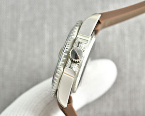 Lancement du Nouvel An 2026. Fabriqué en acier de haute qualité. Avec une lumière nocturne extrêmement puissante. Montre mécanique haut de gamme pour hommes - Product Image 3