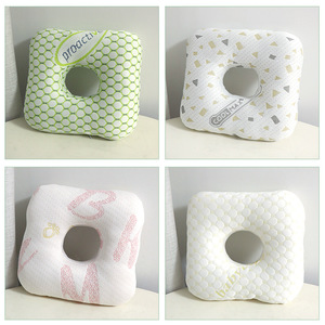 Almohada de protección auditiva hueca antipresión para personas mayores, con diseño cuadrado y material de poliéster - Product Image 3