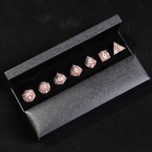 LuxeRoll – Lot de 7 dés polyédriques vintage en résine à bords coupés, motif floral, numérotés en blanc, pour collection de jeux de société DND TRPG - Product Image 6