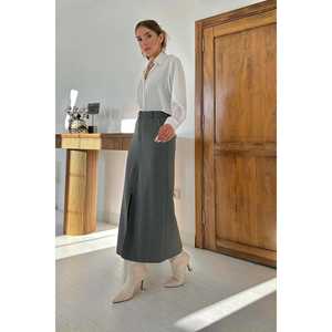 Jupe élégante grise taille haute en polyviscose avec garniture sur la patte de boutonnage pour femme, ajustement réglable, style long midi - Product Image 5