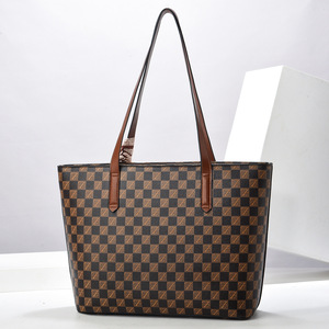 Sac fourre-tout à motif à carreaux, grande capacité, sac à bandoulière de type seau, fermeture éclair, usage quotidien, sac à main pour femme, printemps 2025 - Product Image 3