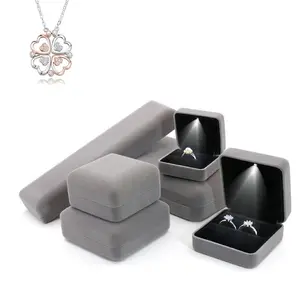 Dy 2023 Nieuwe Led Lichtgevende Sieraden Doos Met Lamp Ring Ketting Geschenkverpakking Voor Vrouwen