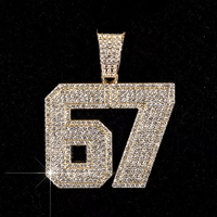 Pendentif Breloque Numéro 67 en Alliage et Strass Bling Doré/Argenté Style Hip Hop – Nouvelle Collection Vente en Gros Usine