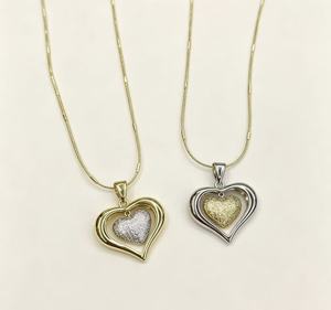 Collar con Colgante de Corazón Abierto Chapado en Oro de 18K, 2 Estilos, Amuleto de Corazón, Joyería de Moda para Mujer, Venta al por Mayor - Product Image 5