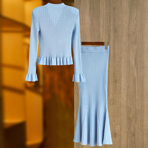 高品质时尚优雅精品批发蓝色针织女装秋季v领喇叭袖上衣鱼尾裙 - Product Image 4