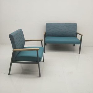 Chaise d'attente Ke Ming KM-DHS10 trois places avec accoudoirs pour hôpital, école, café, hall d'entrée, zone de repos - Product Image 2