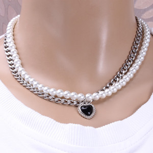 <b>Titanium</b> Steel Pearl Choker Necklace With Black Heart Pendant Multi Layered Clavicle <b>Chain</b> For Party Fashion Jewelry - Product Image 1