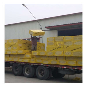 Panneau <span class=keywords><strong>de</strong></span> toiture sandwich en <span class=keywords><strong>laine</strong></span> <span class=keywords><strong>de</strong></span> <span class=keywords><strong>verre</strong></span> <span class=keywords><strong>de</strong></span> 70mm 100mm à isolation thermique plaques sandwich ignifuges - Product Image 5