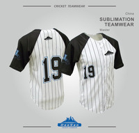 Jersey Baseball Sublimasi Custom Kancing Penuh Garis-garis Putih Raglan Hitam