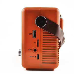 Radio Portátil Vintage M-553BT, Radio AM/FM de Madera con Linterna Retro - Product Image 4