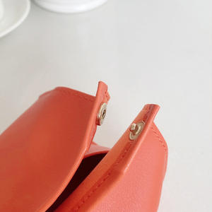 Boîte à mouchoirs créative en cuir, pour la maison, le salon, la salle de bain, la chambre à coucher, simple, polyvalente, pratique, orange, dessus plat en forme de V - Product Image 5