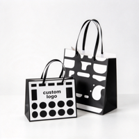 Sac en papier cartonné ivoire personnalisé pour vêtements et chaussettes, gaufré, laminé, avec logo personnalisé, impression sérigraphique, accessoire ruban pour l'emballage