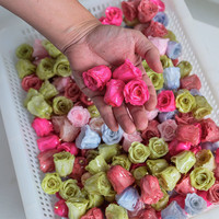 Accessoires de bijoux DIY en gros : pendentifs, boucles d'oreilles, roses séchées naturelles, fleurs de roses en résine pour la décoration de bijoux