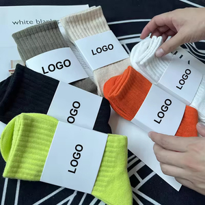 Calcetines Deportivos de Alta Calidad para Hombre, Tejidos Gruesos con Bordado, Acolchados y Personalizados, Venta al Por Mayor - Product Image 3