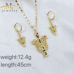 JML 14k 금도금 종교 황동 장신구 세트 도매 성모 마리아 펜던트 드롭 귀걸이 십자가 펜던트 목걸이 클로버 세트 - Product Image 3