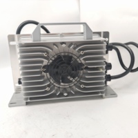 Chargeur scellé Plug & Play 36V35A à sortie stable pour transpalette électrique, autolaveuse autoportée, chariot de manutention d'entrepôt