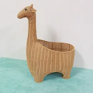 Оптовая продажа, плетеная вручную плетеная корзина из ротанга, креативная корзина для хранения жирафа, домашняя корзина для хранения закусок