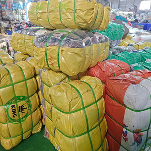 Fournisseur de Lots de Vêtements d'Occasion, Balles de Vêtements de Marque Coréenne, Tops d'Été Tendance - Product Image 1