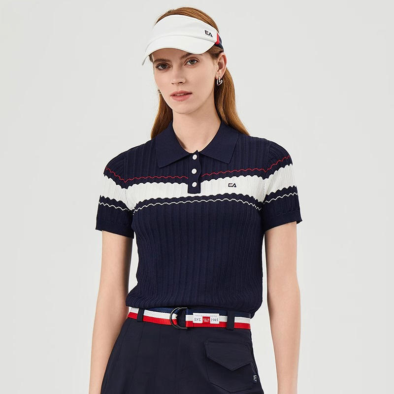 สีน้ำเงิน