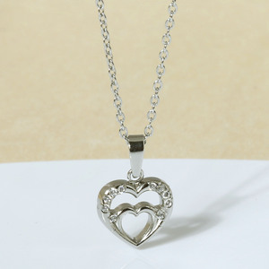 Collares con Colgante de Corazón de Acero Inoxidable con Baño de Oro PVD de 18K para Mujer |   Cadena de Joyería con Dijes de Circonia Cúbica | Impermeable e Hipoalergénico - Product Image 4