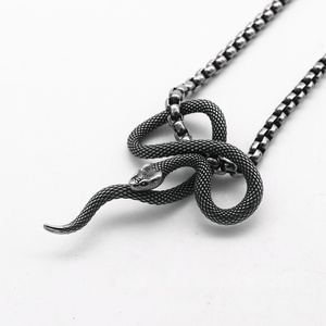 Punk Hip-Hop Style Ferocious Venomous Snake Pendant, Trendy <b>Titanium</b> Steel Retro Venomous Snake Necklace Pendant Men's Jewelry - Product Image 3