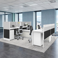 Poste de travail modulaire pour 4 à 6 personnes, bureau ouvert pour projets de coworking