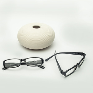 Lunettes de lecture unisexes, verres en résine noire, monture complète, +1,50 à +3,00 dioptries, pour hommes et femmes, hiver 2023, origine Jinhua - Product Image 5