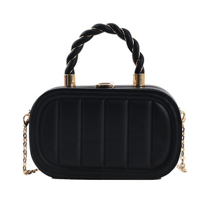 New solid color retro texture handbag 2025 fashion Korean version simple chain shoulder bag casual crossbody women's bag - Product Image 6