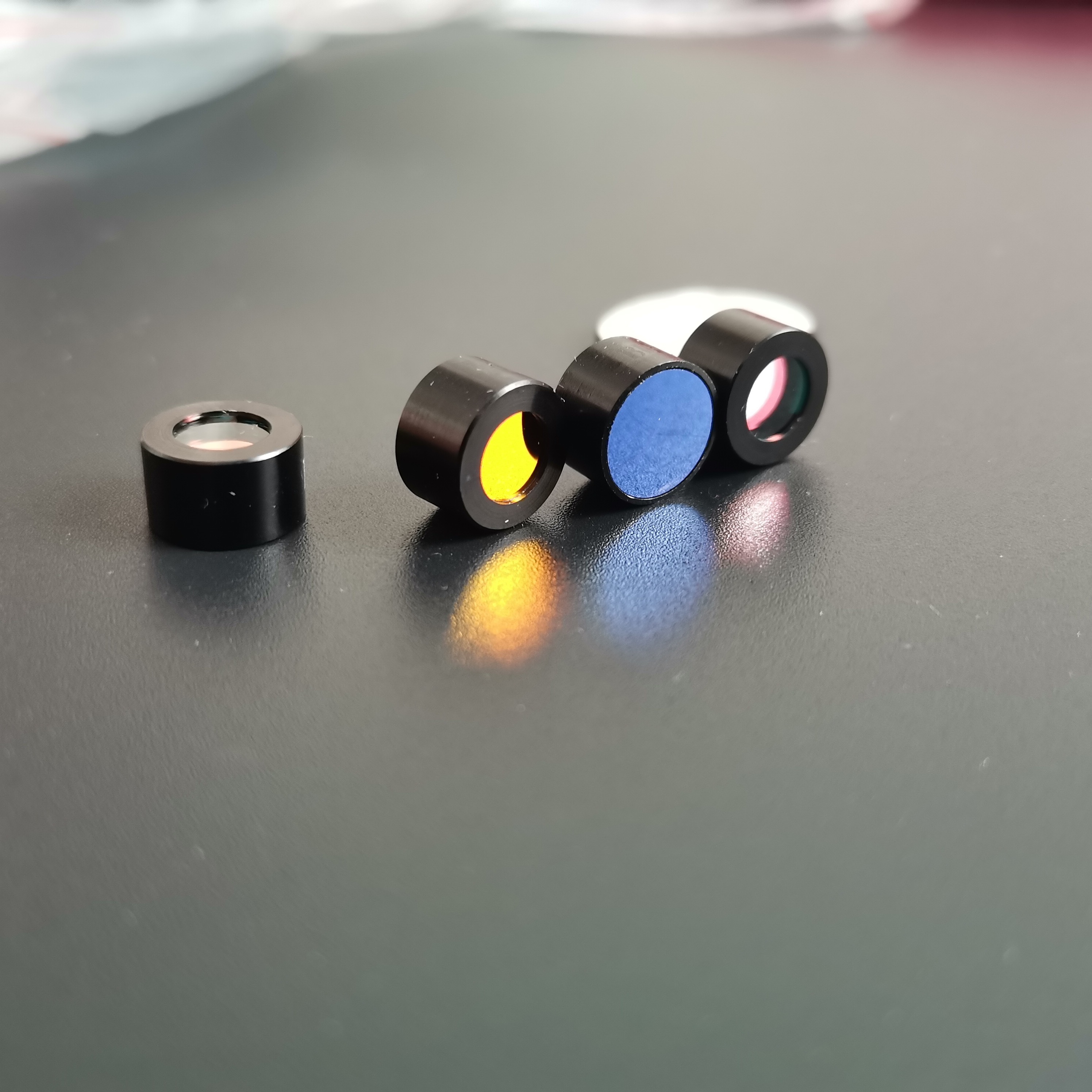 595nm High Transimission Microplate Reader Narrow Bandpass Optical Interference Filters With Ring